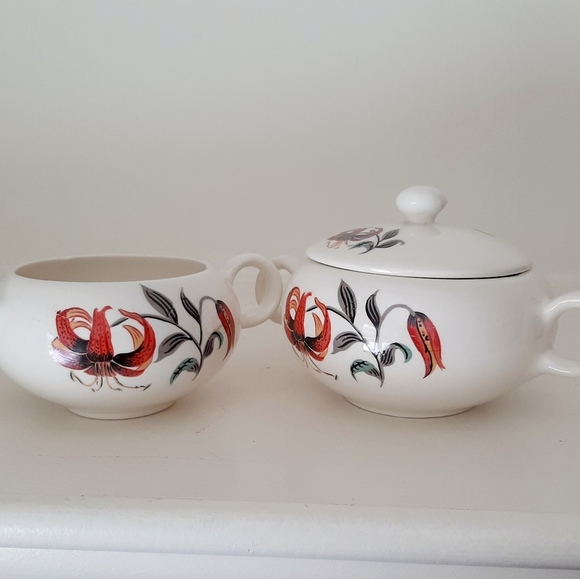 HARMONY HOUSE CREAM AND SUGAR SET - Picture 7 of 13
